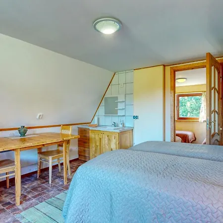 בית נופש Holidayhouse With Sauna And Pond Leesoja Puhkemaja *