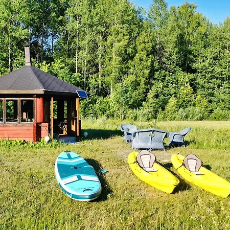 Holidayhouse With Sauna And Pond Leesoja Puhkemaja *