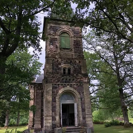 Holidayhouse With Sauna And Pond Leesoja Puhkemaja Ranniku
