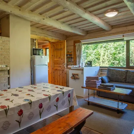 Holidayhouse With Sauna And Pond Leesoja Puhkemaja