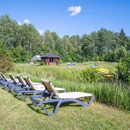 Holidayhouse With Sauna And Pond Leesoja Puhkemaja