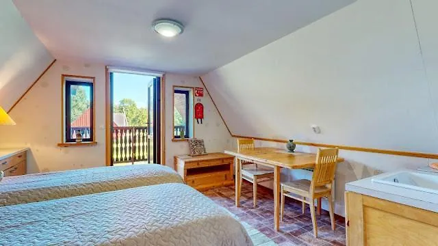 Holidayhouse With Sauna And Pond Leesoja Puhkemaja *