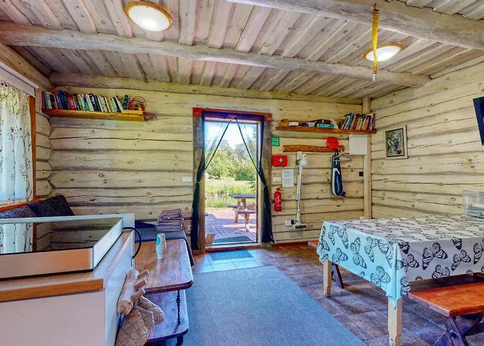 Holidayhouse With Sauna And Pond Leesoja Puhkemaja Holiday home