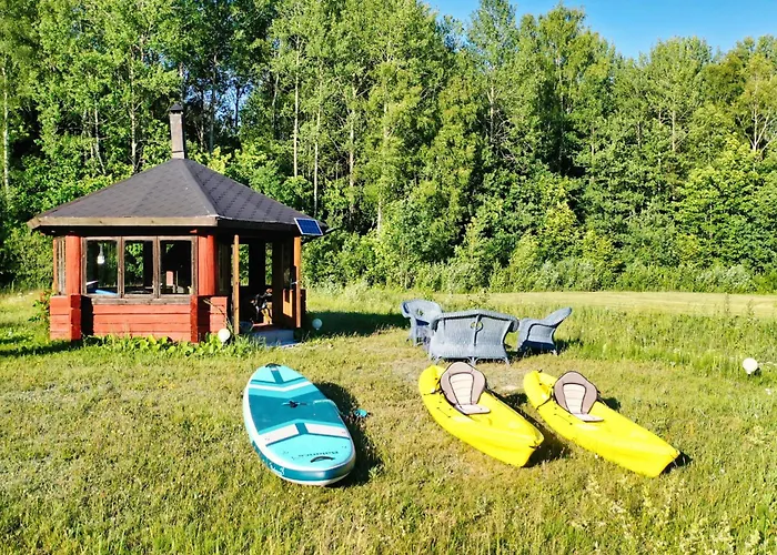 Holidayhouse With Sauna And Pond Leesoja Puhkemaja *